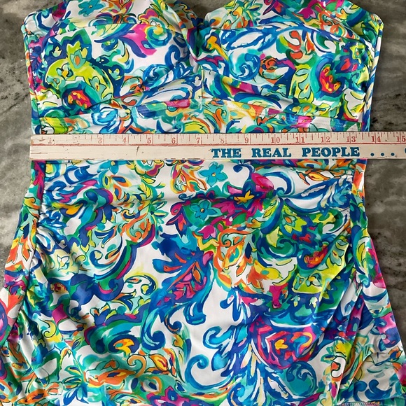 LAUREN RALPH LAUREN
Women's Printed Twist Convertible Tankini Swimsuit - Picture 6 of 10